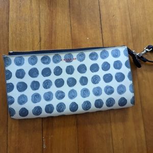 Adorable Coach Wristlet